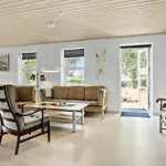 3 Bedroom Beautiful In * Roslev