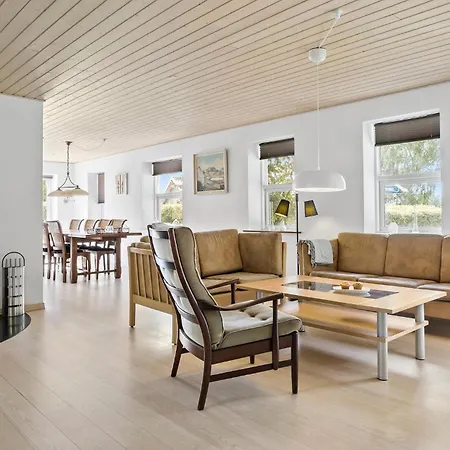 3 Bedroom Beautiful In *
