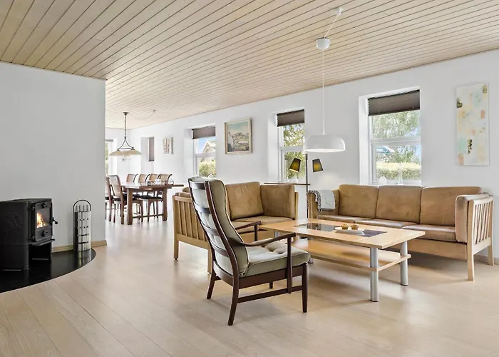 3 Bedroom Beautiful In *